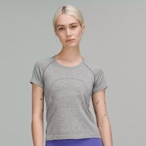 Lulu lemon : Swiftly tech short sleeve shirt 2.0 race length